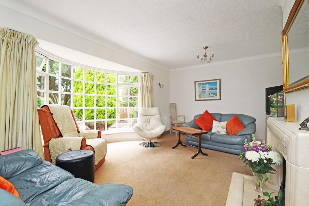 Brereton Close, Bowdon, Altrincham photo 3