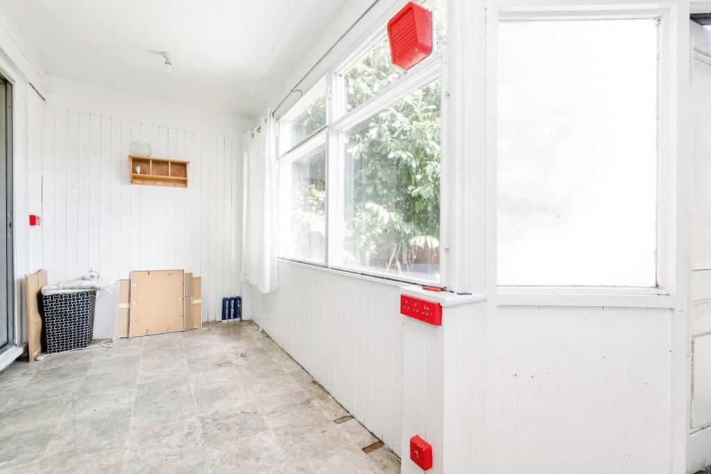 House in Romford - View 5
