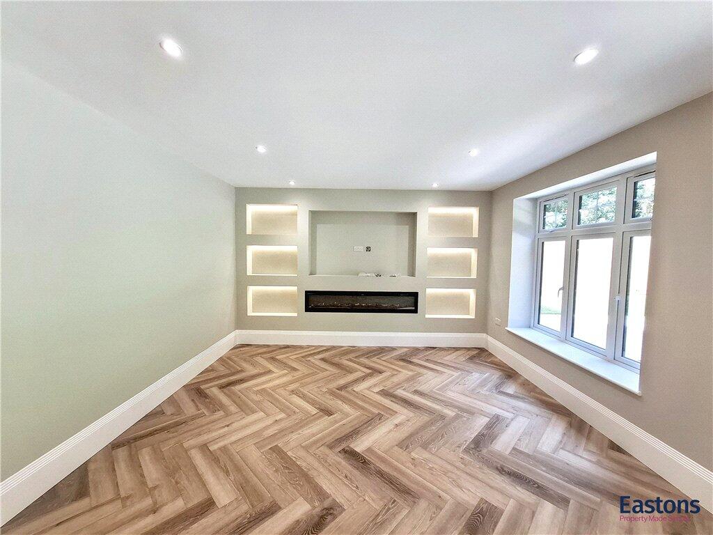 House in Tadworth - View 4