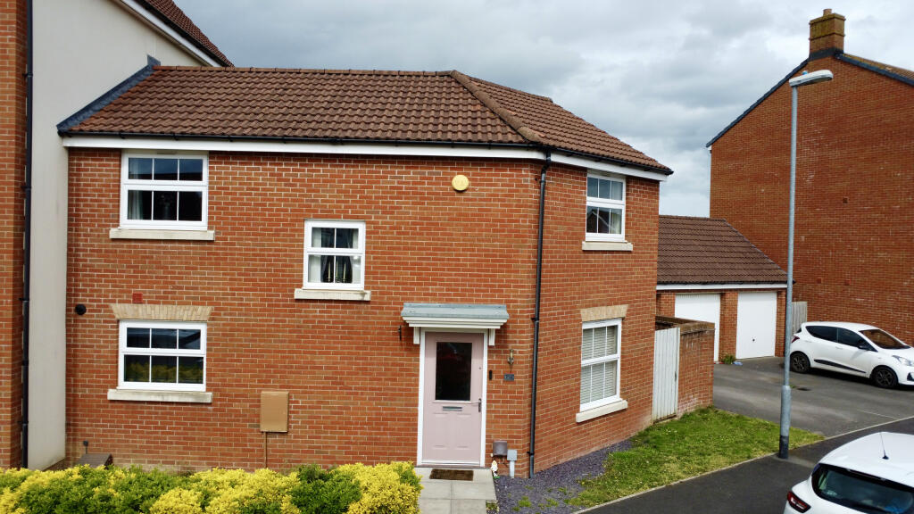 3-bed semi-detached on Bonita Drive, Wembdon, Bridgwater, Somerset, £254,800
