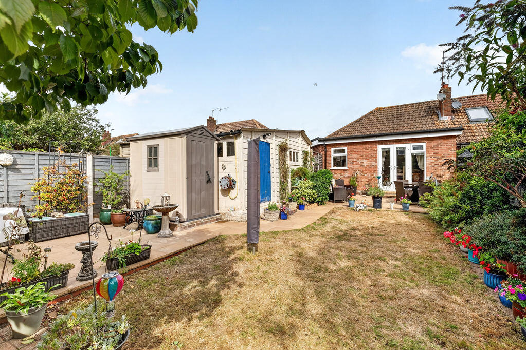 House in Kingston upon Thames - View 2