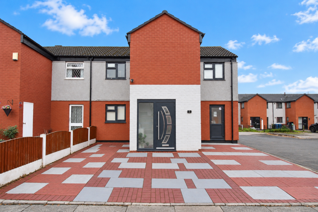 Main image of property: Redfield Close, Beswick, M11