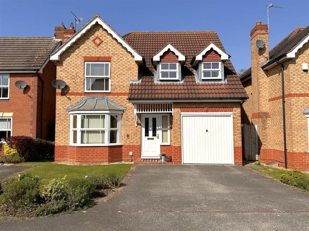 Main image of property: Lilburne Close, Newark