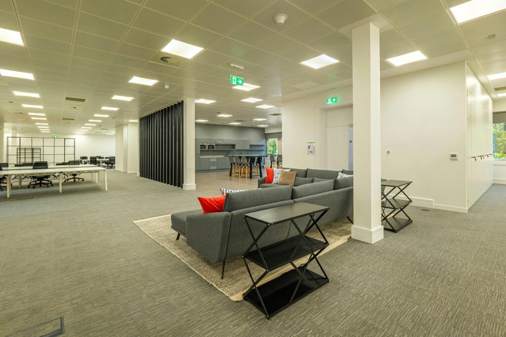 Main Office Area 27.jpg