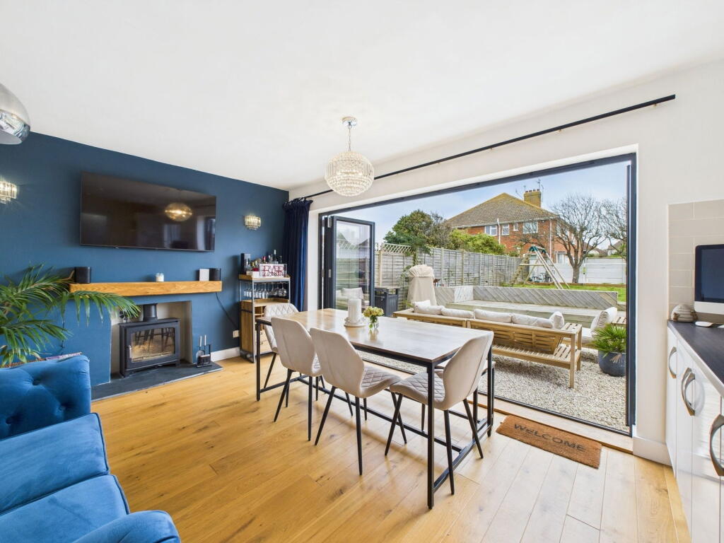 House in Worthing, West Sussex - View 3