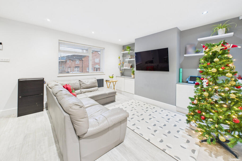 Lower Sales, Hemel Hempstead, HP1 photo 3