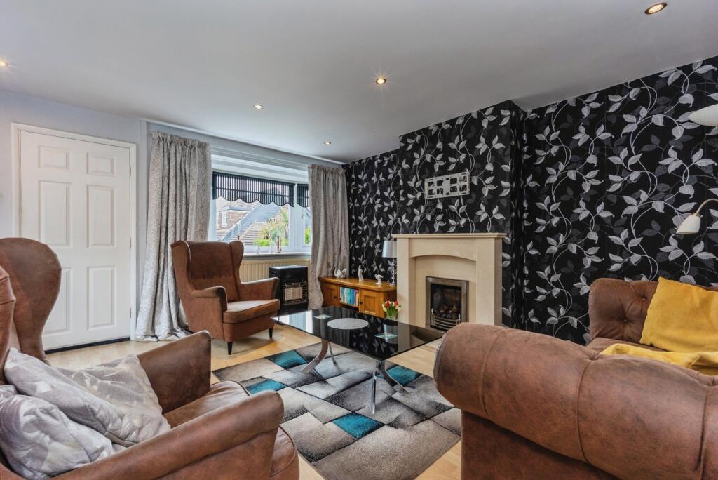House in Tameside, Greater Manchester - View 5