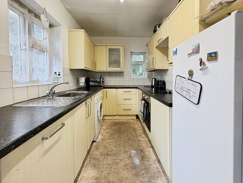 Westland Road, Yeovil photo 4