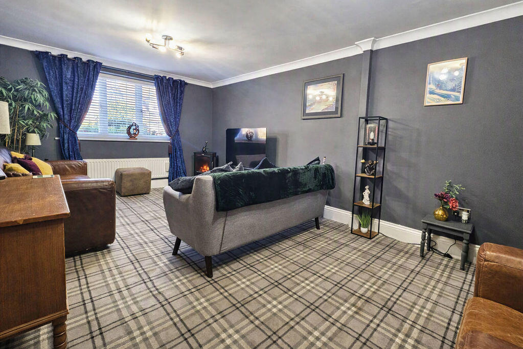 House in Gosport, Lee-on-the-Solent - View 4