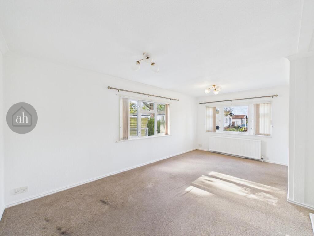 House in Ipswich - View 3