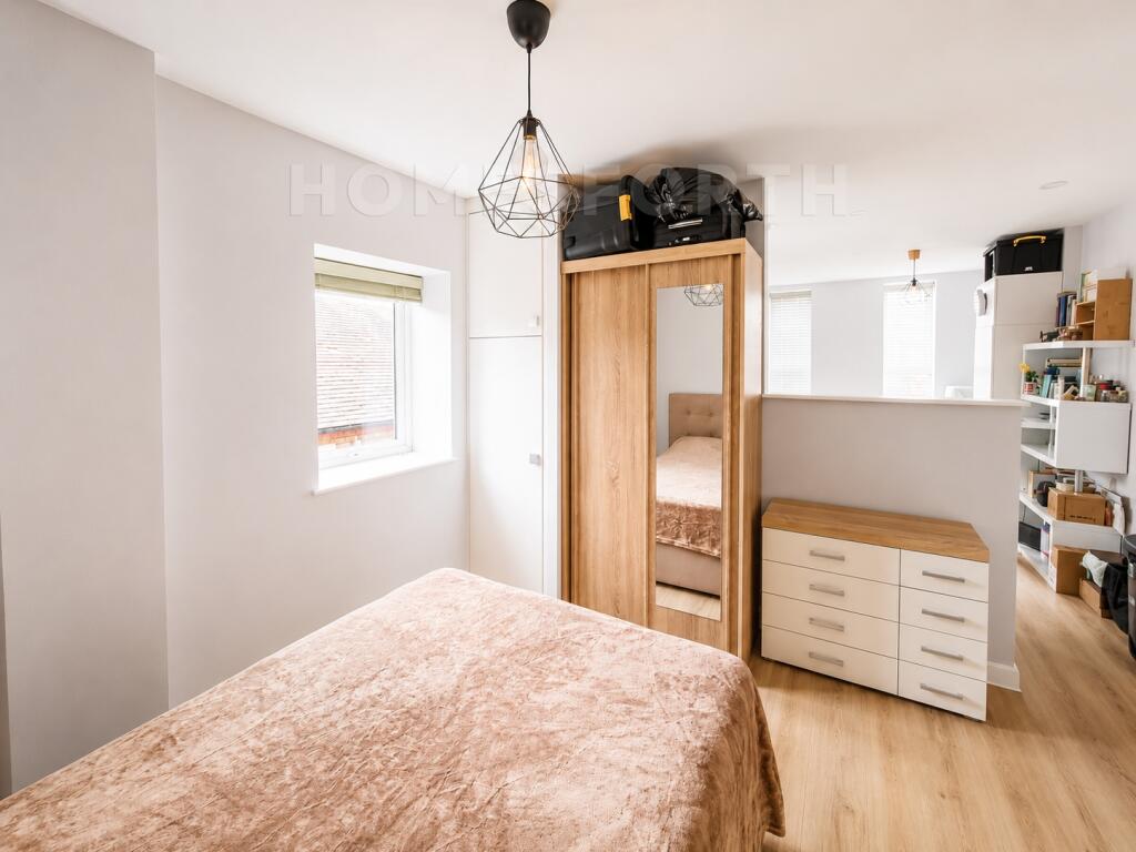 Apartment in Dartford - View 2