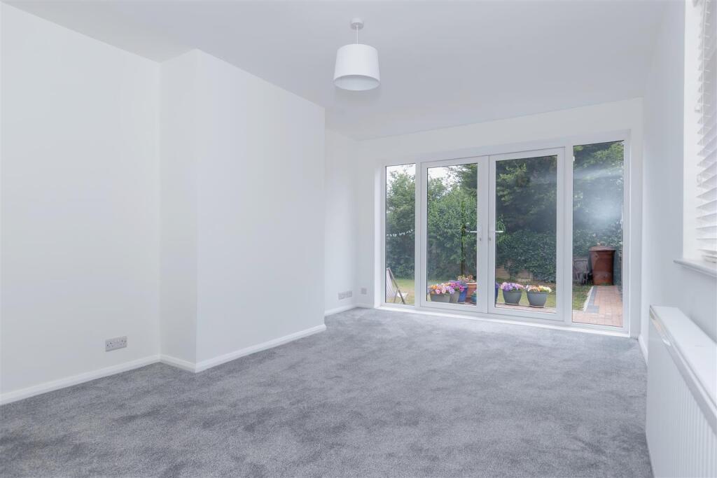House in Worthing, West Sussex - View 3
