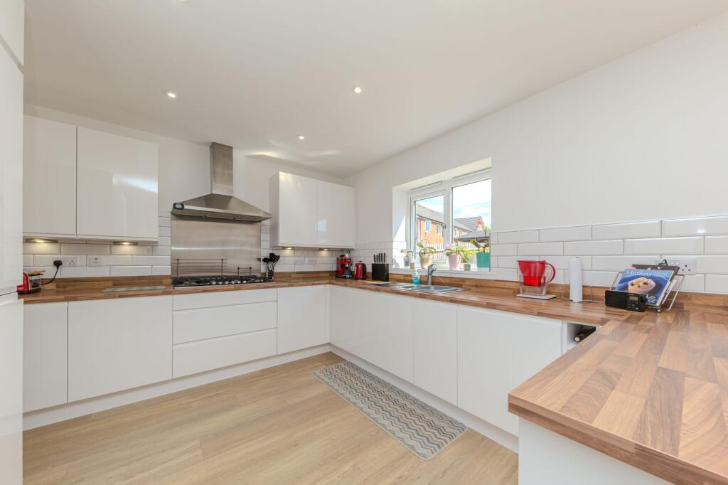 House in Stoke-on-Trent - View 5