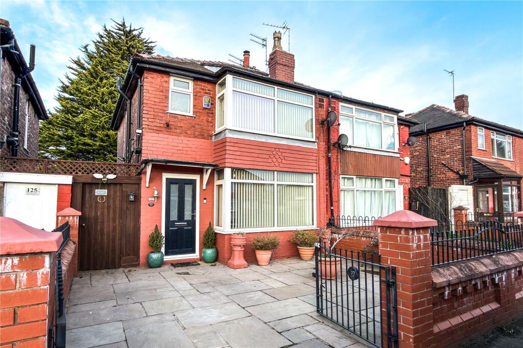 Main image of property: Kenyon Lane, Moston, Manchester, M40