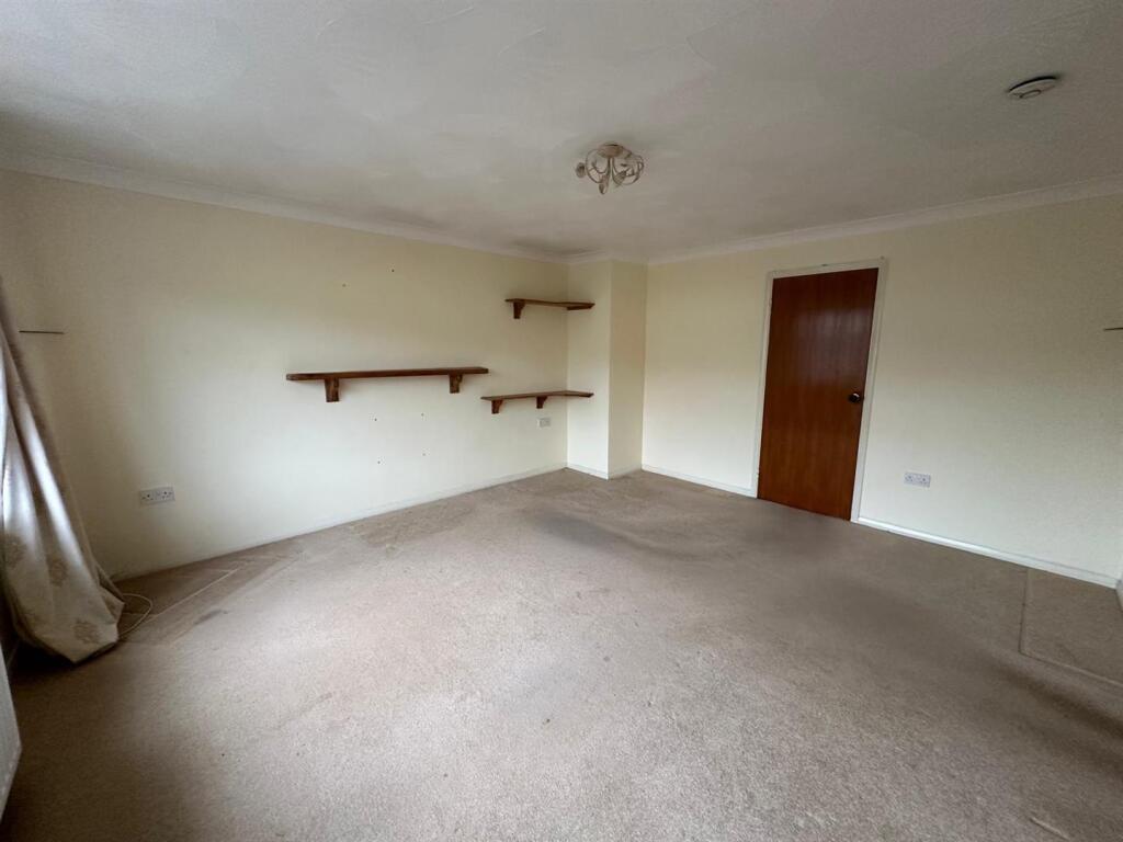 Boulters Way, Stowmarket photo 3