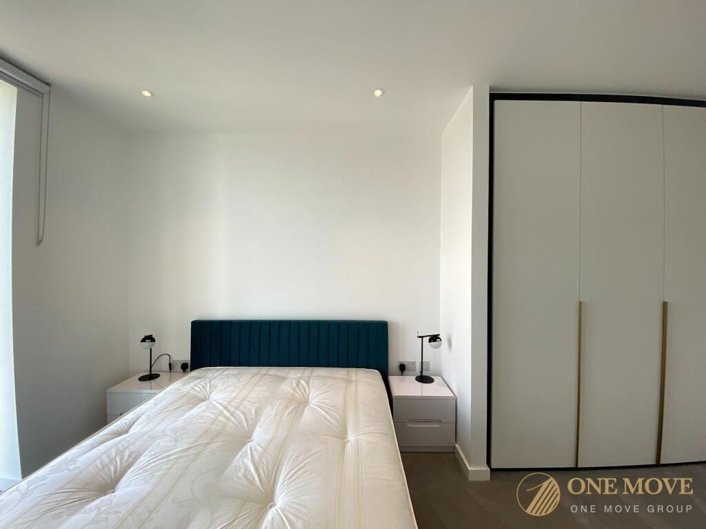 Apartment in London - More