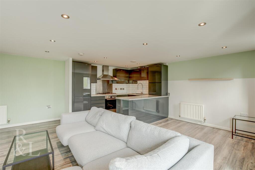 Radcliffe Road, West Bridgford, Nottingham - View 4