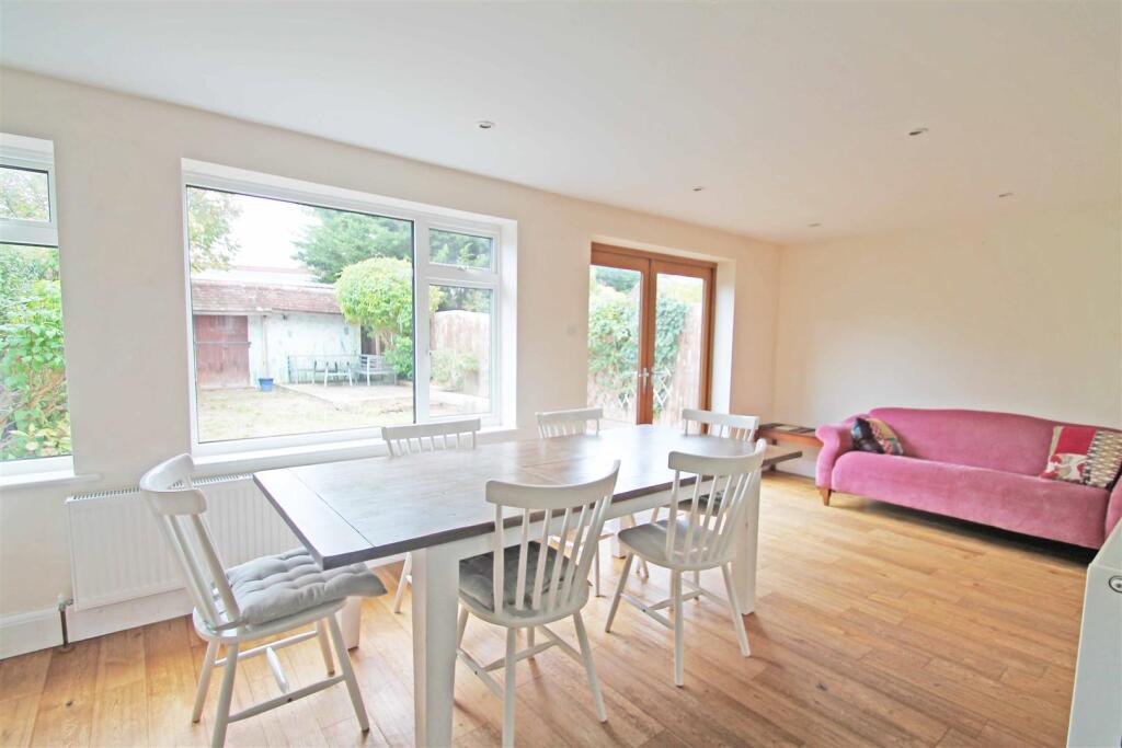 House in Brighton - More