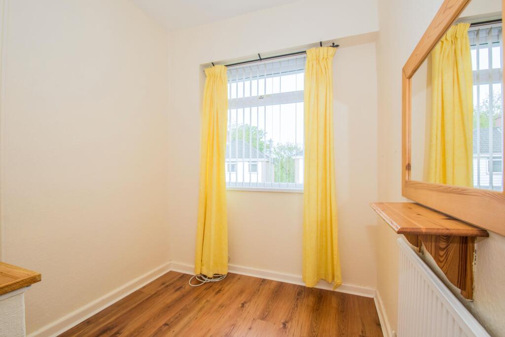 House in Newport - More
