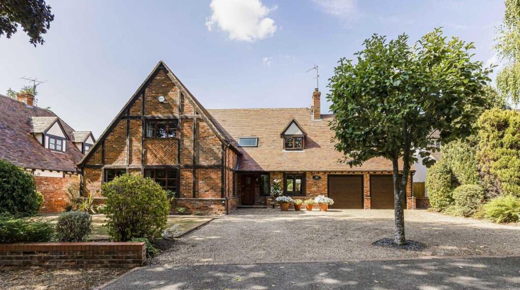 Main image of property: Lowes Close, Shiplake, Henley-on-Thames, Oxfordshire RG9