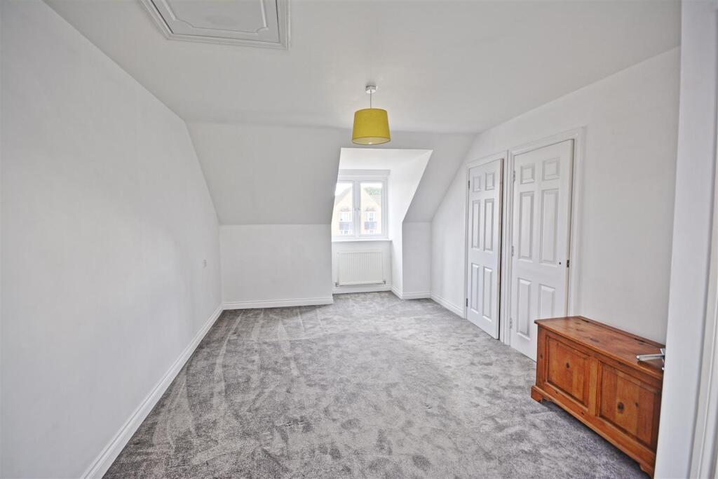 House in Northampton - View 5
