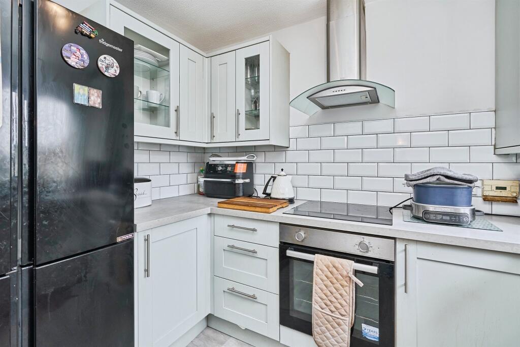 House in Sandwell, West Midlands - More