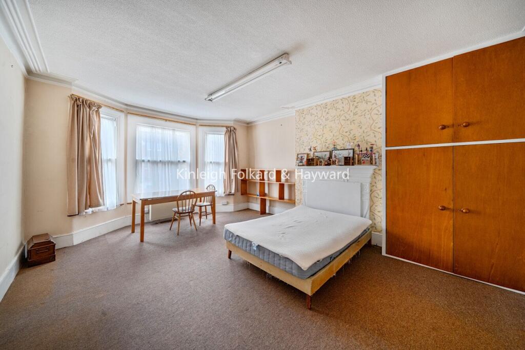 House in London - View 4