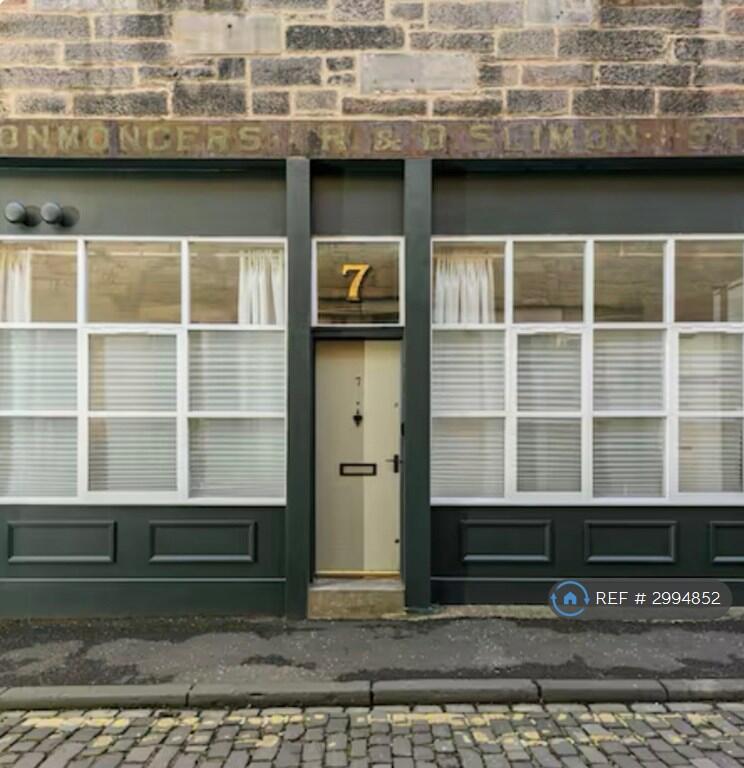 Apartment in Edinburgh, The Shore, Leith - View 2