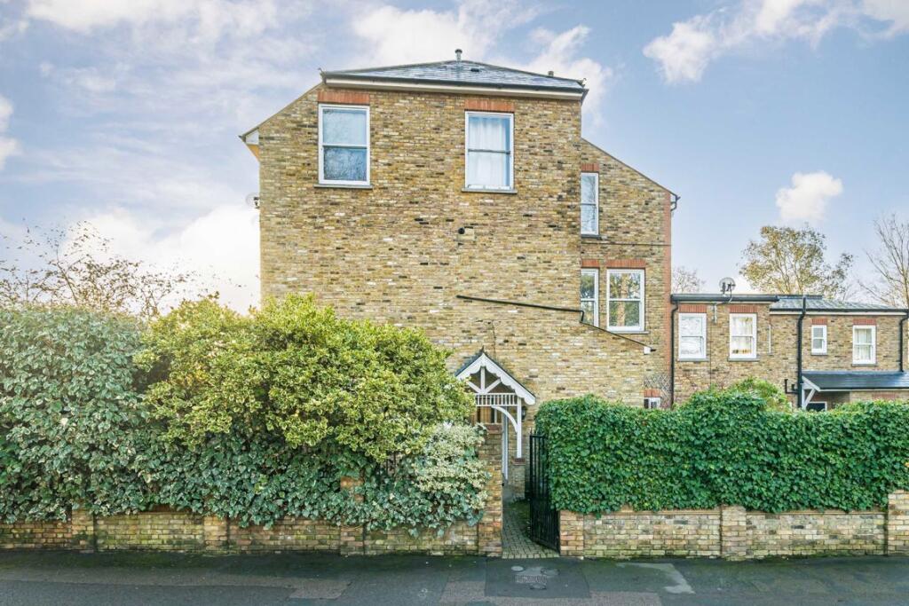 Main image of property: Glamorgan Road, Hampton Wick