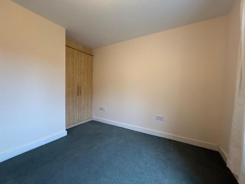 Apartment in Derby - View 5