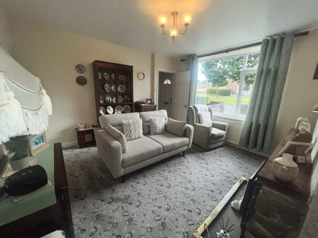 6 Cornmill Avenue Liversedge WF15 7EB photo 2
