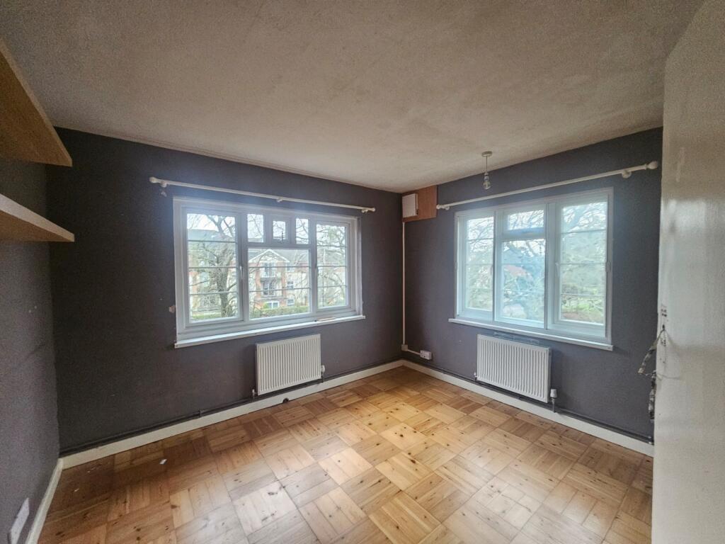 Apartment in Southampton - View 4