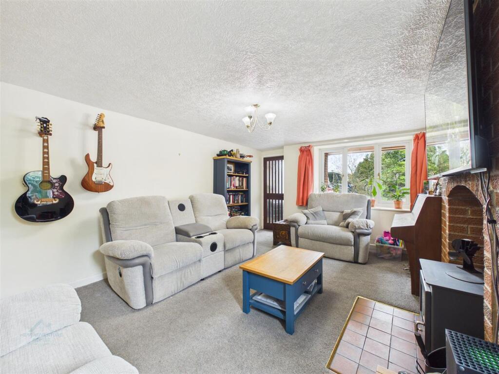 House in Crewe - View 2