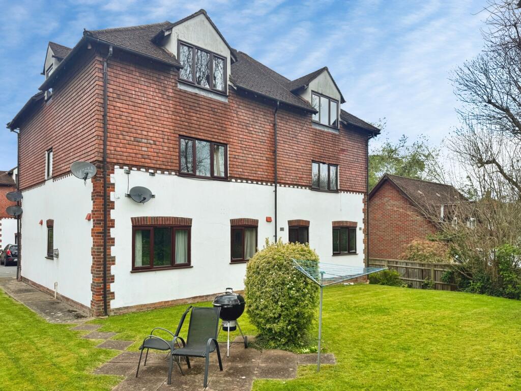 Main image of property: Willow Court, Bassetsbury Lane, High Wycombe