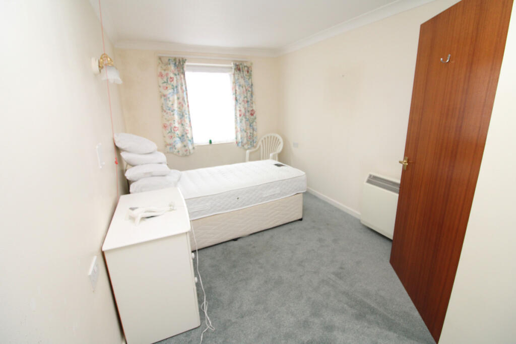 Apartment in Hove, Brighton and Hove - View 4
