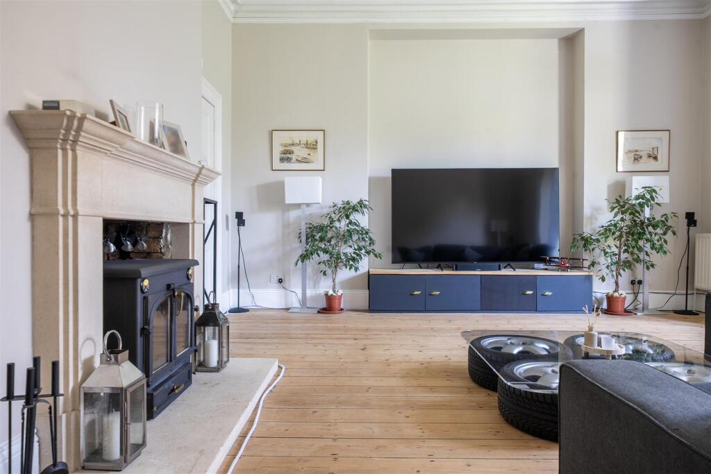 House in Chippenham, Wiltshire - View 3