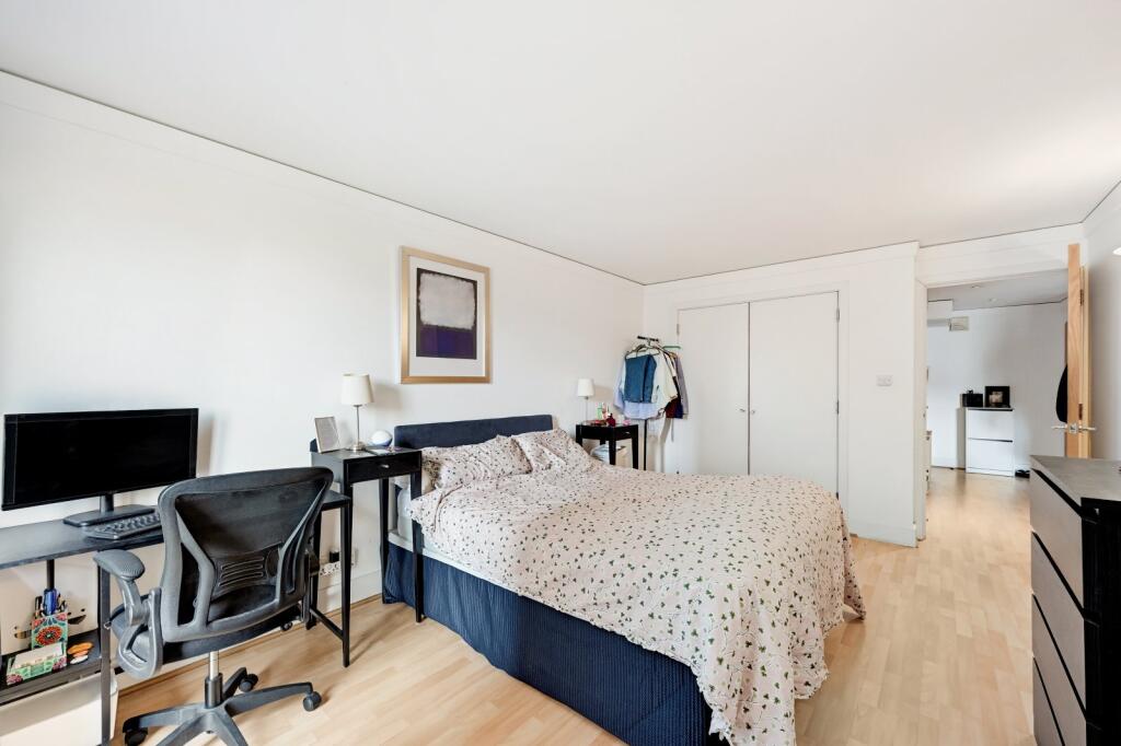Apartment in London, City of Westminster - View 2