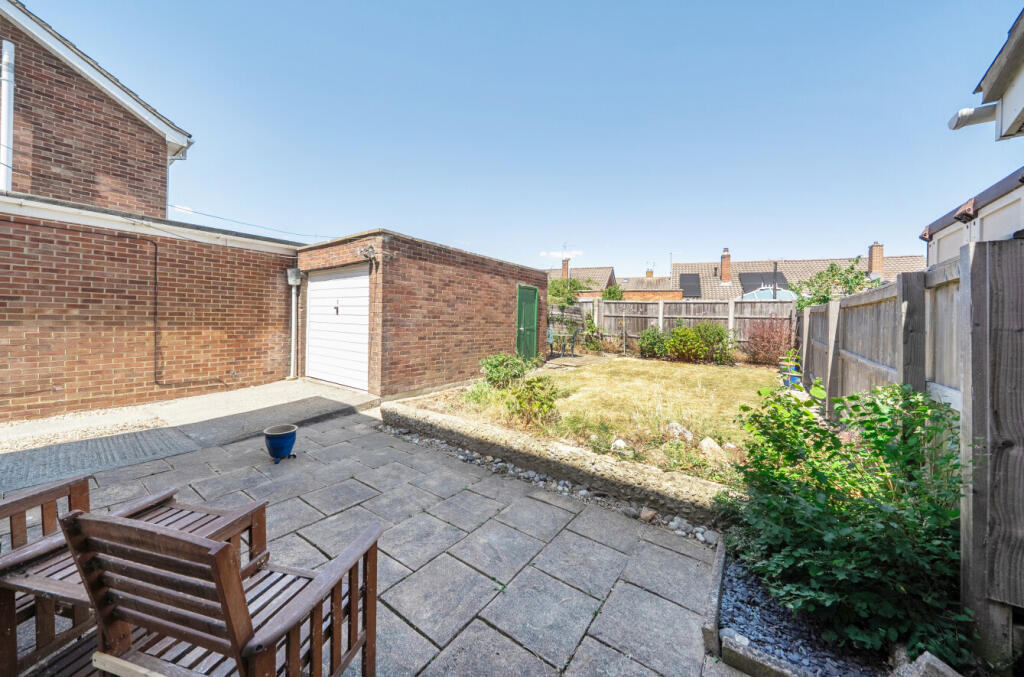 Verulam Close, Stratton St Margaret, Swindon, SN3 photo 3