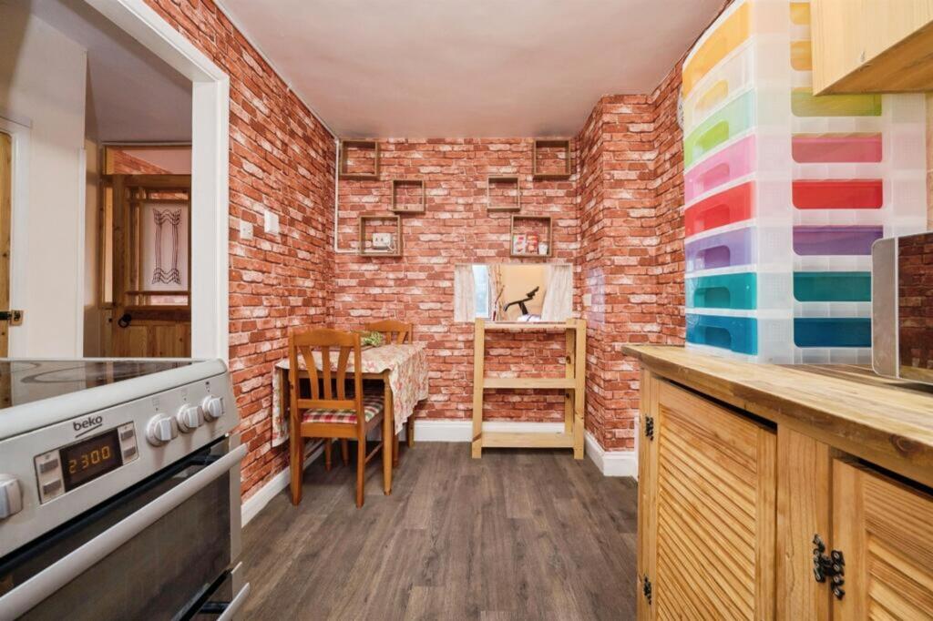 Apartment in Southampton, Old Shirley - View 5