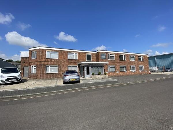 Main image of property: Mathis House, Leigh Road, Chichester, West Sussex, PO19 8TT