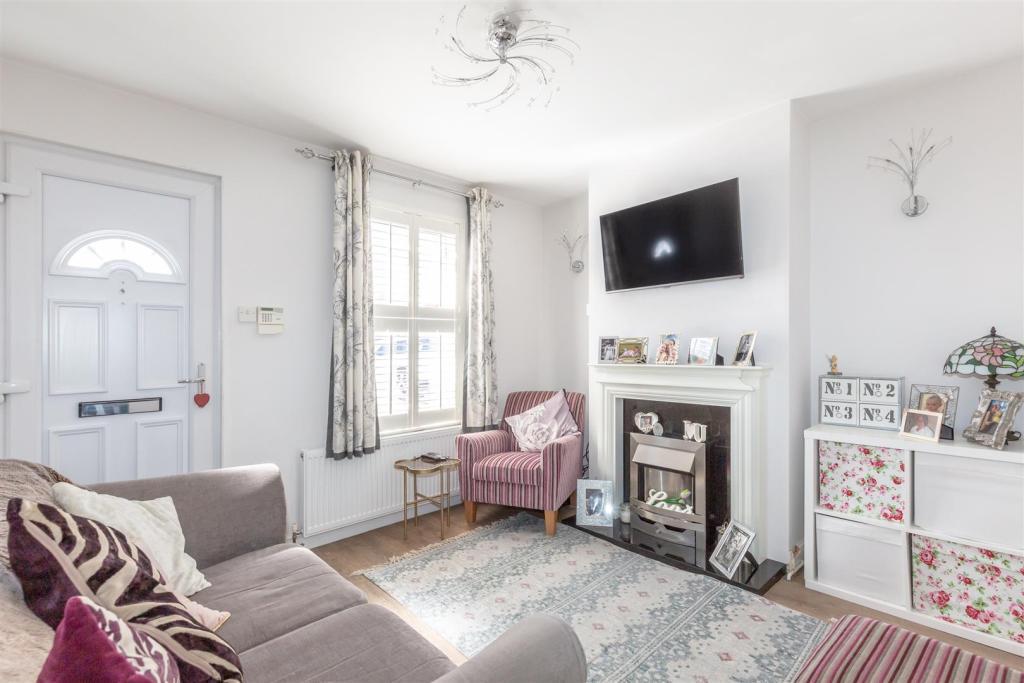 Main image of property: Castle Street, Greenhithe, DA9