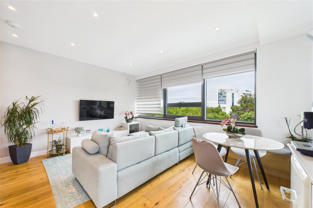 Main image of property: Circa, The Ring, Bracknell, Berkshire, RG12