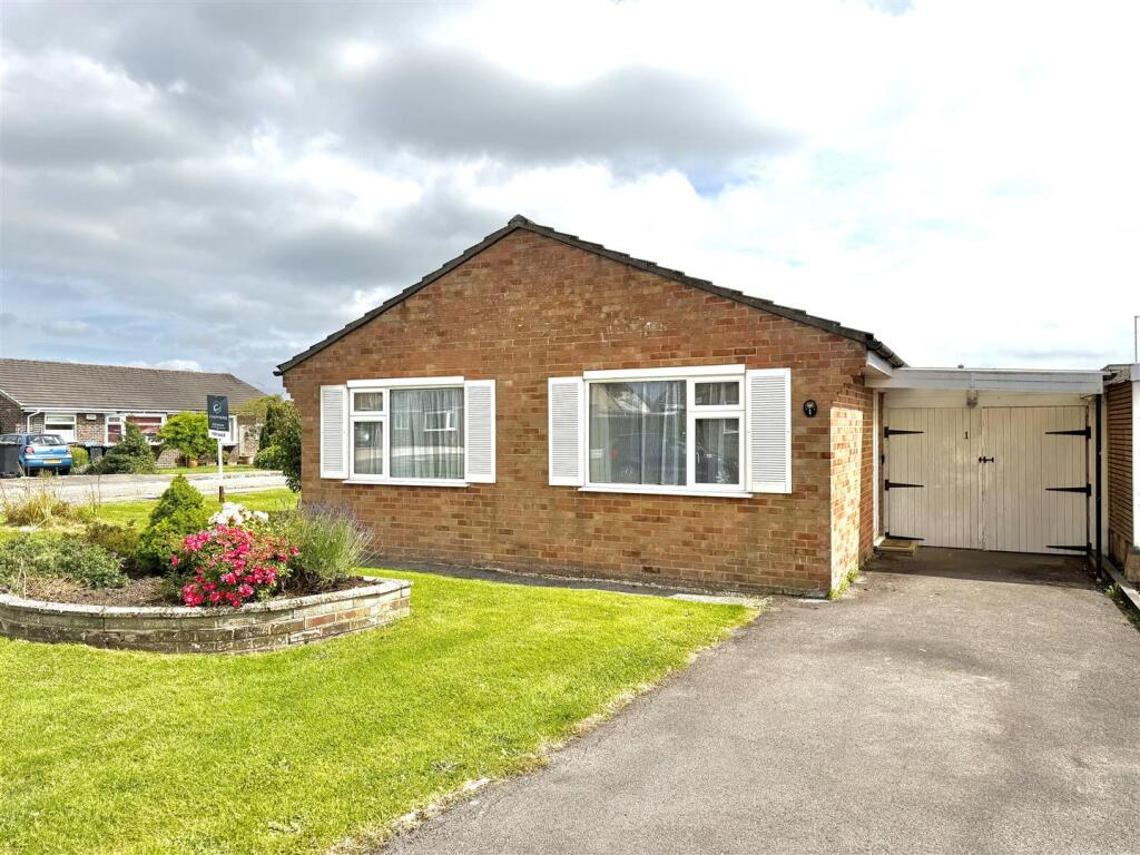 House in Gillingham, Peacemarsh - View 2