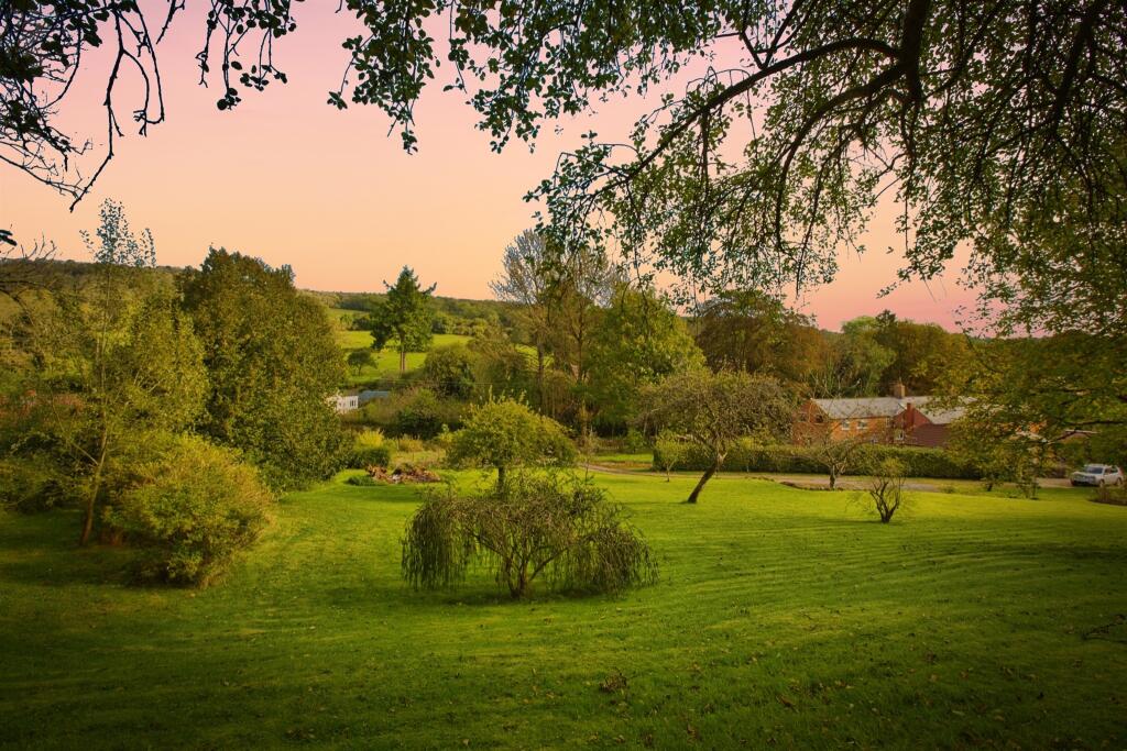 Additional image 3 of Kennel Batch, Wookey Hole, Wells