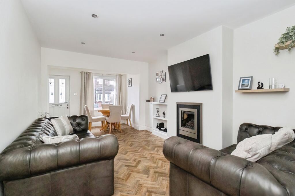 Wood Street, Denton, Manchester, M34 photo 2
