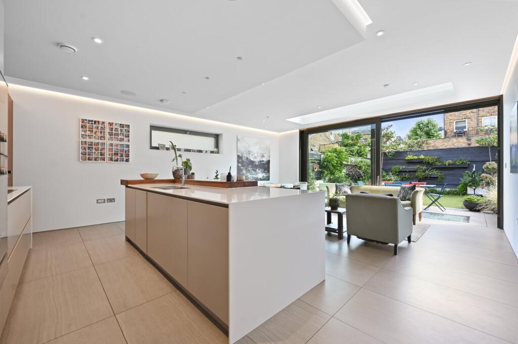 House in London, Shepherd's Bush - View 3