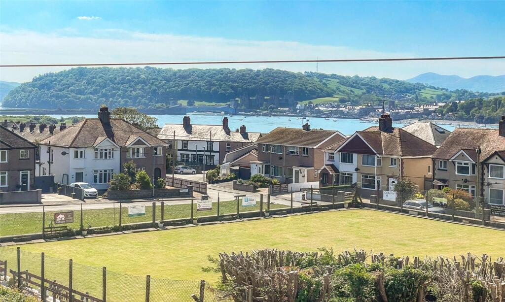 Vardre Avenue, Deganwy, Conwy, LL31 photo 2