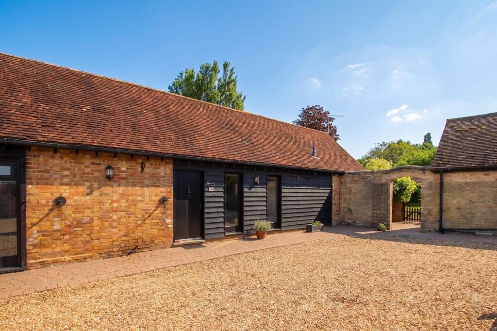 Main image of property: High Street, Great Eversden, Cambridge