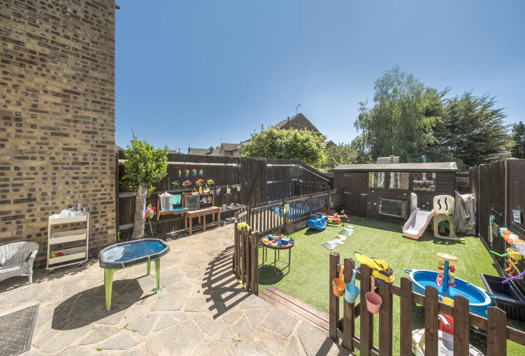 House in Tonbridge - View 2