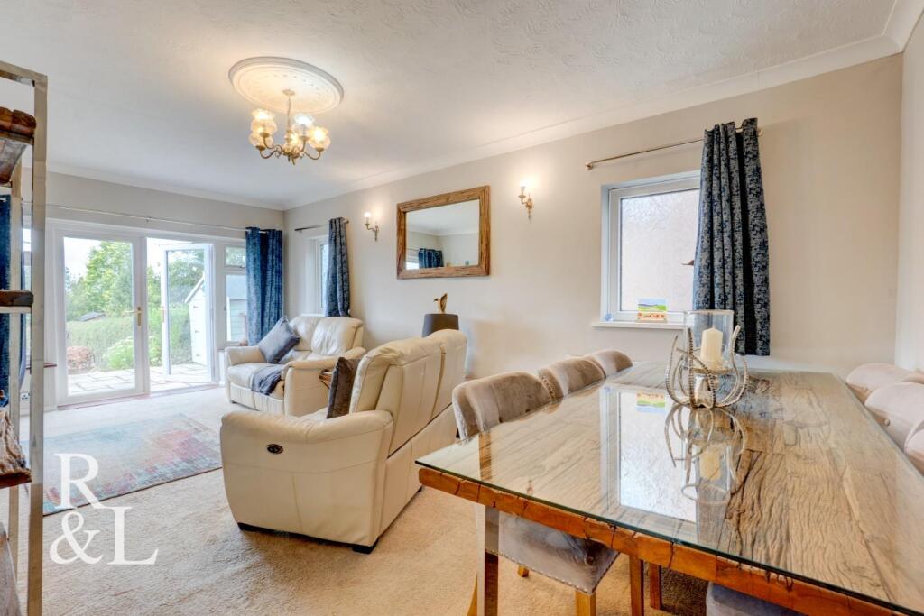 House in South Derbyshire, Overseal - More